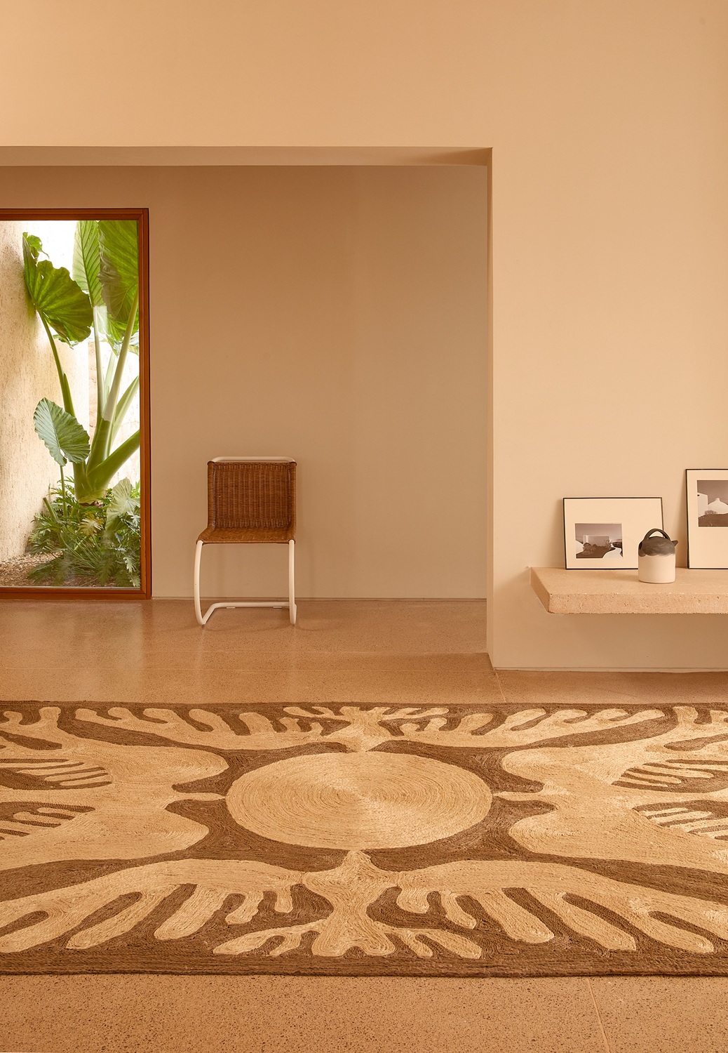 Lucia Eames Sunbirds-tapijt Charcoal Nanimarquina