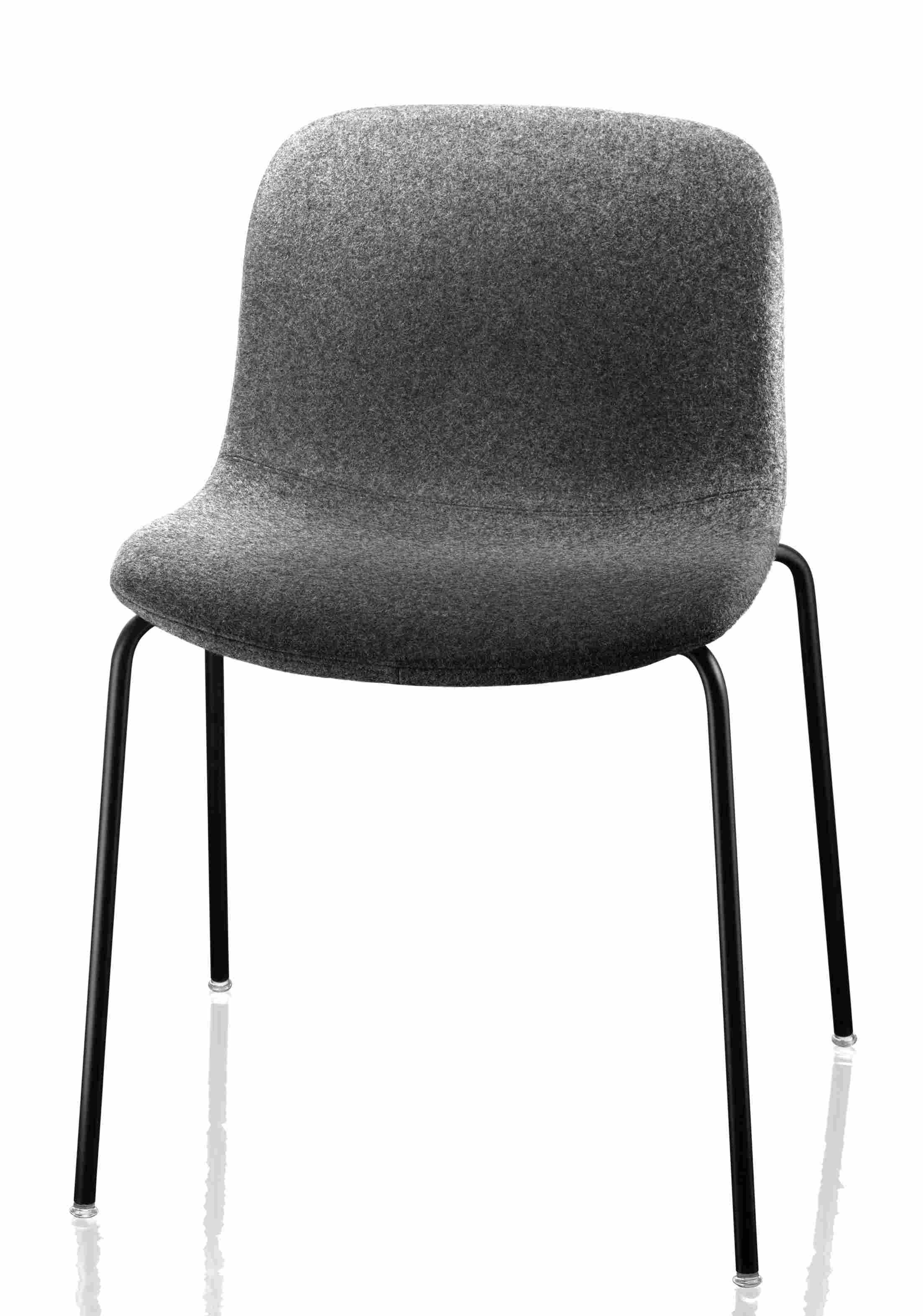 Grauer Troy Chair Stuhl von Magis mit vier schwarzen Beinen, moderner Design Stuhl für Esszimmer.