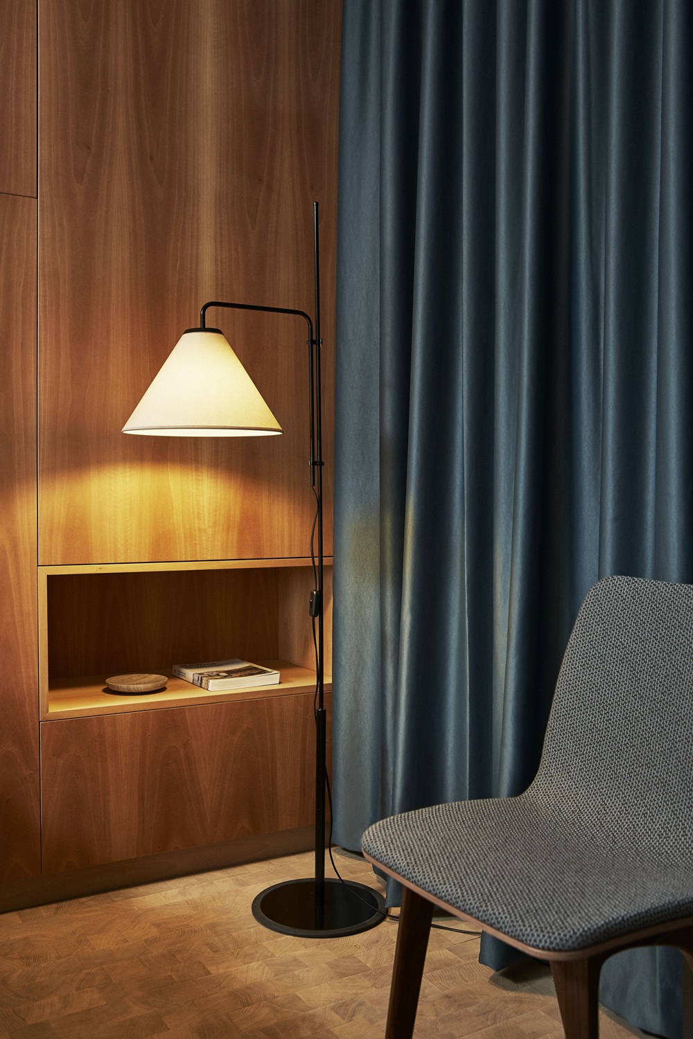 Funiculi Fabric staande lamp van marset