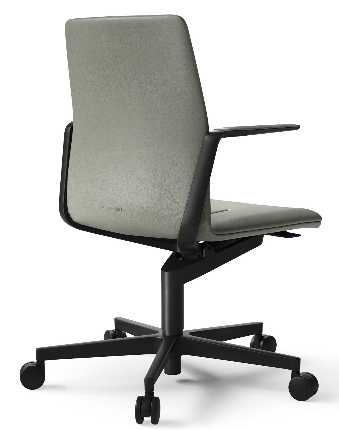Walter Knoll Leadchair Bürostuhl mit Armlehnen und schwarzem Fünfsternfuß, grauer Bezug.