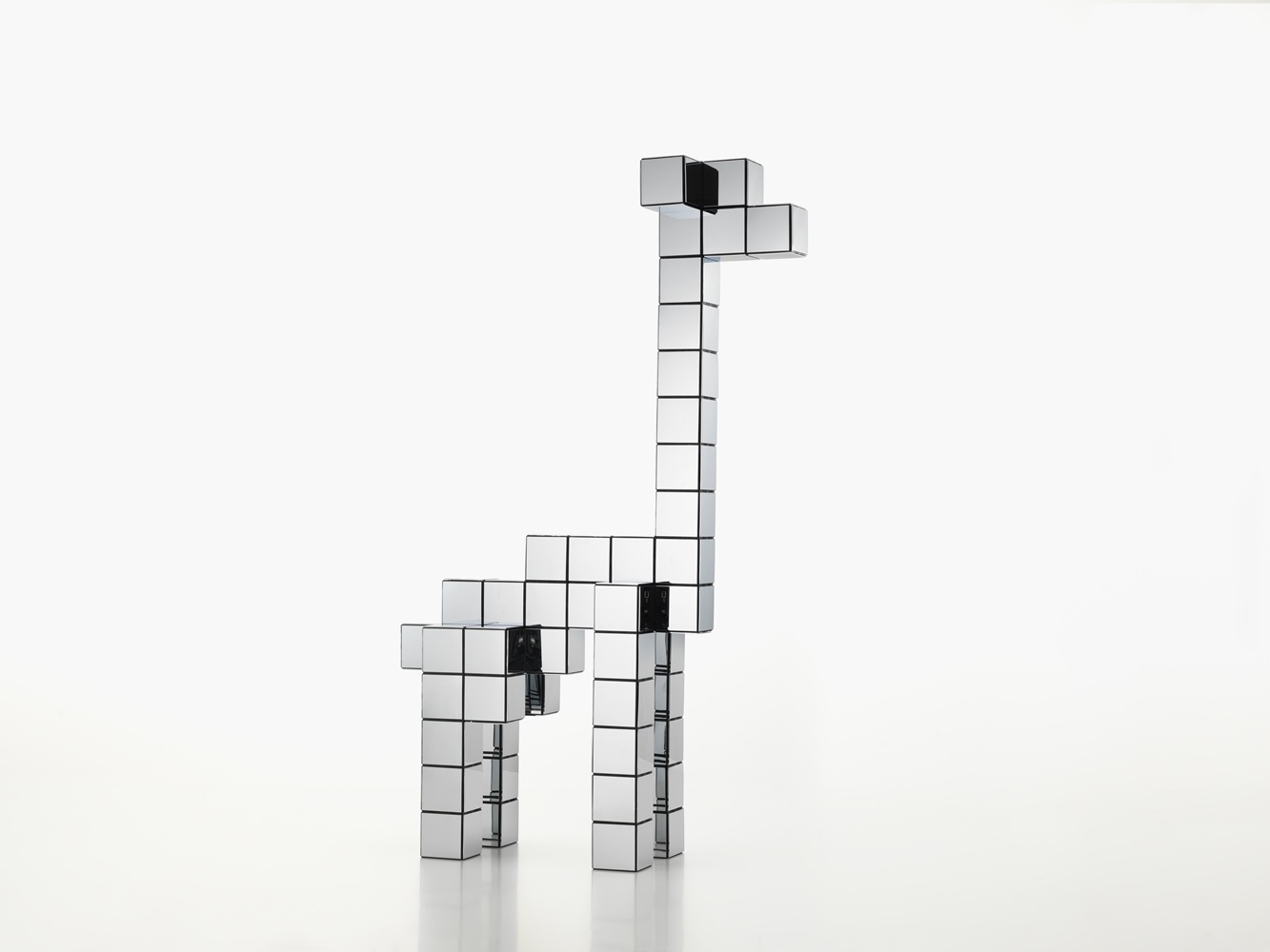 Panton Cubes Giraffe Chrome Sculptuur Vitra