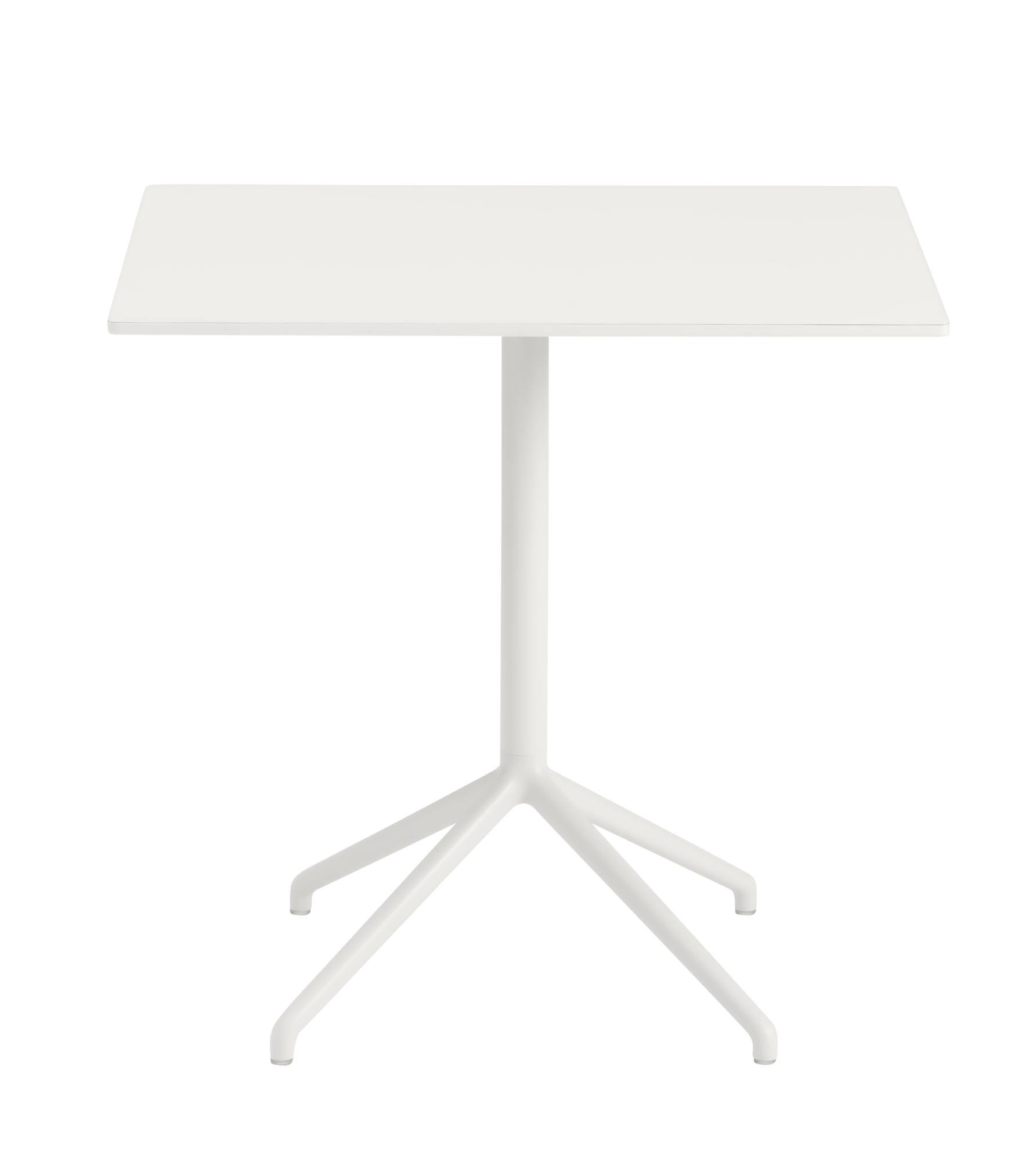 Weißer Still Cafe Table Beistelltisch von Muuto mit quadratischer Tischplatte und filigranem Fußgestell.