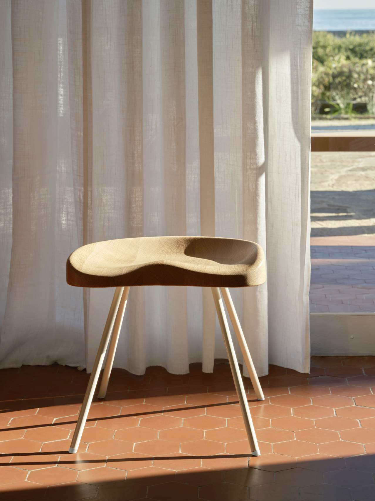 Kruk nr. 307 Vitra