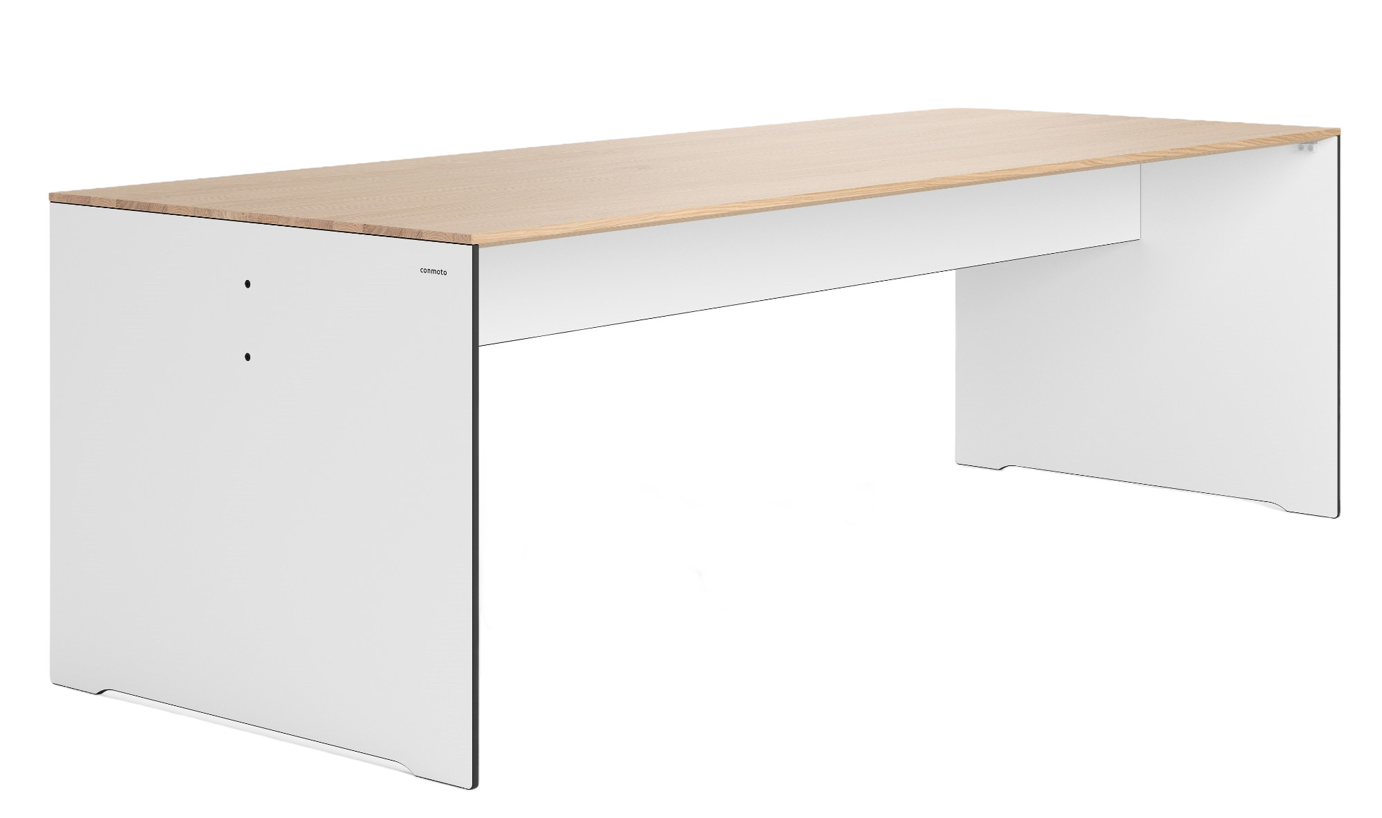 Riva Tisch von Conmoto: Moderner Schreibtisch mit heller Holzplatte und weißen Seitenteilen für das Büro.