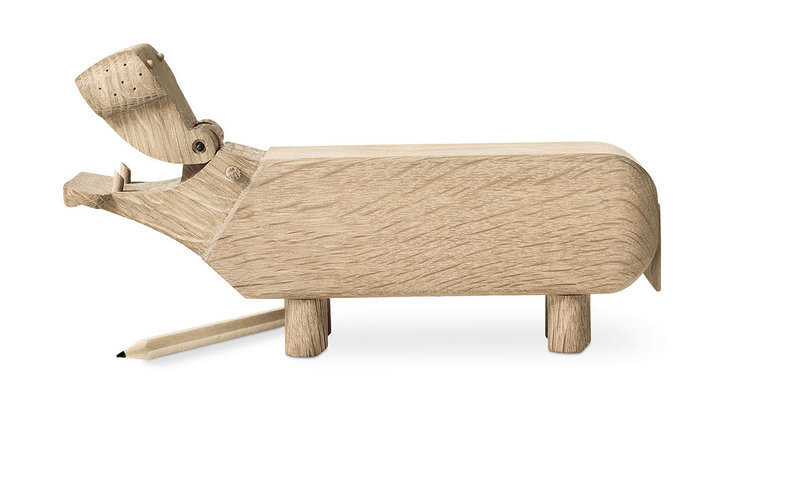 Flusspferd Holzfigur: Kay Bojesen Designobjekt aus Eiche mit beweglichem Maul und Bleistift.