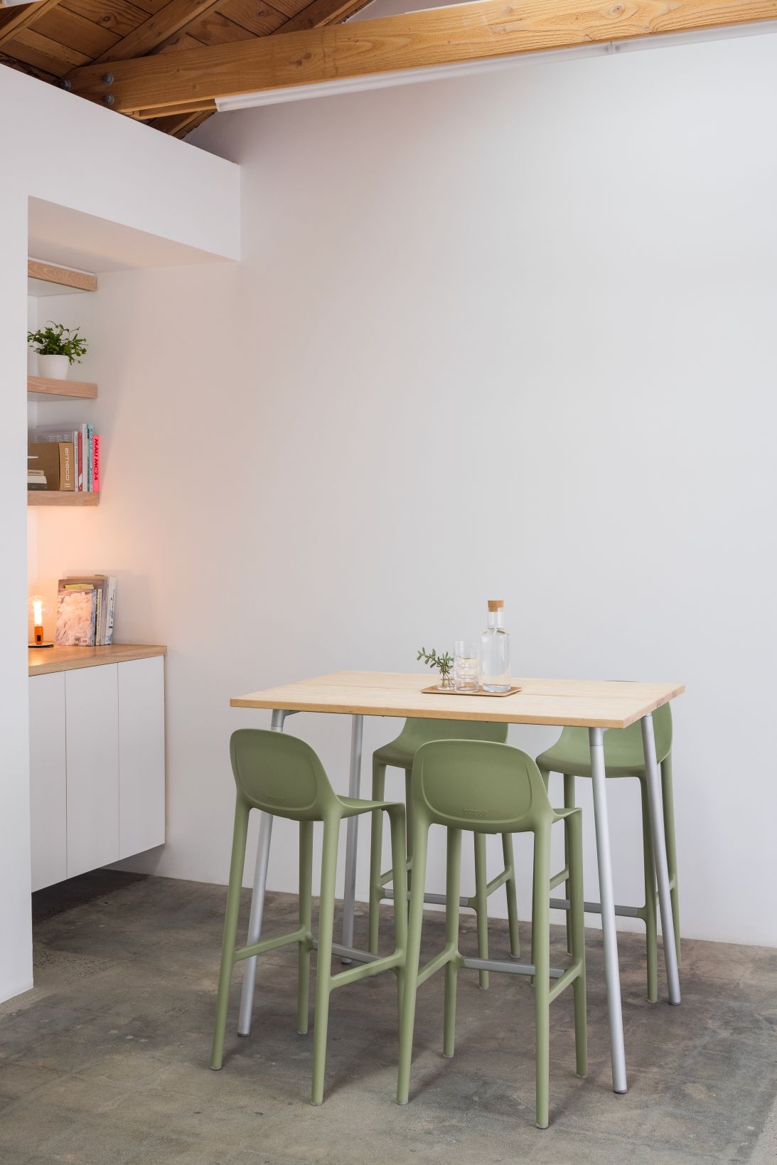Broom barkruk, botergeel, Emeco