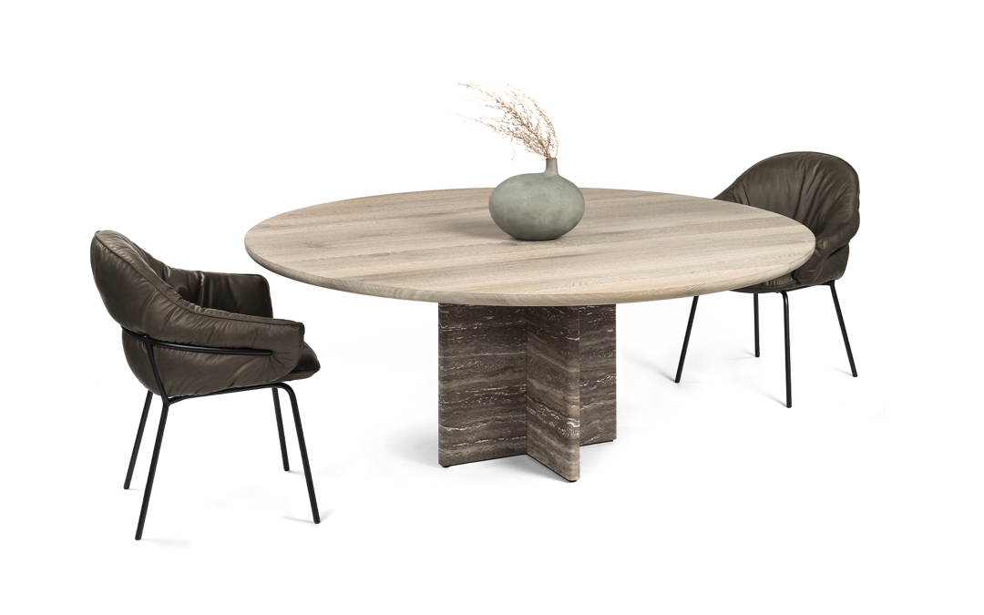 BC17 T-Rox ronde eettafel Janua