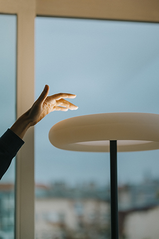 Oto staande lamp met ronde voet Belux 