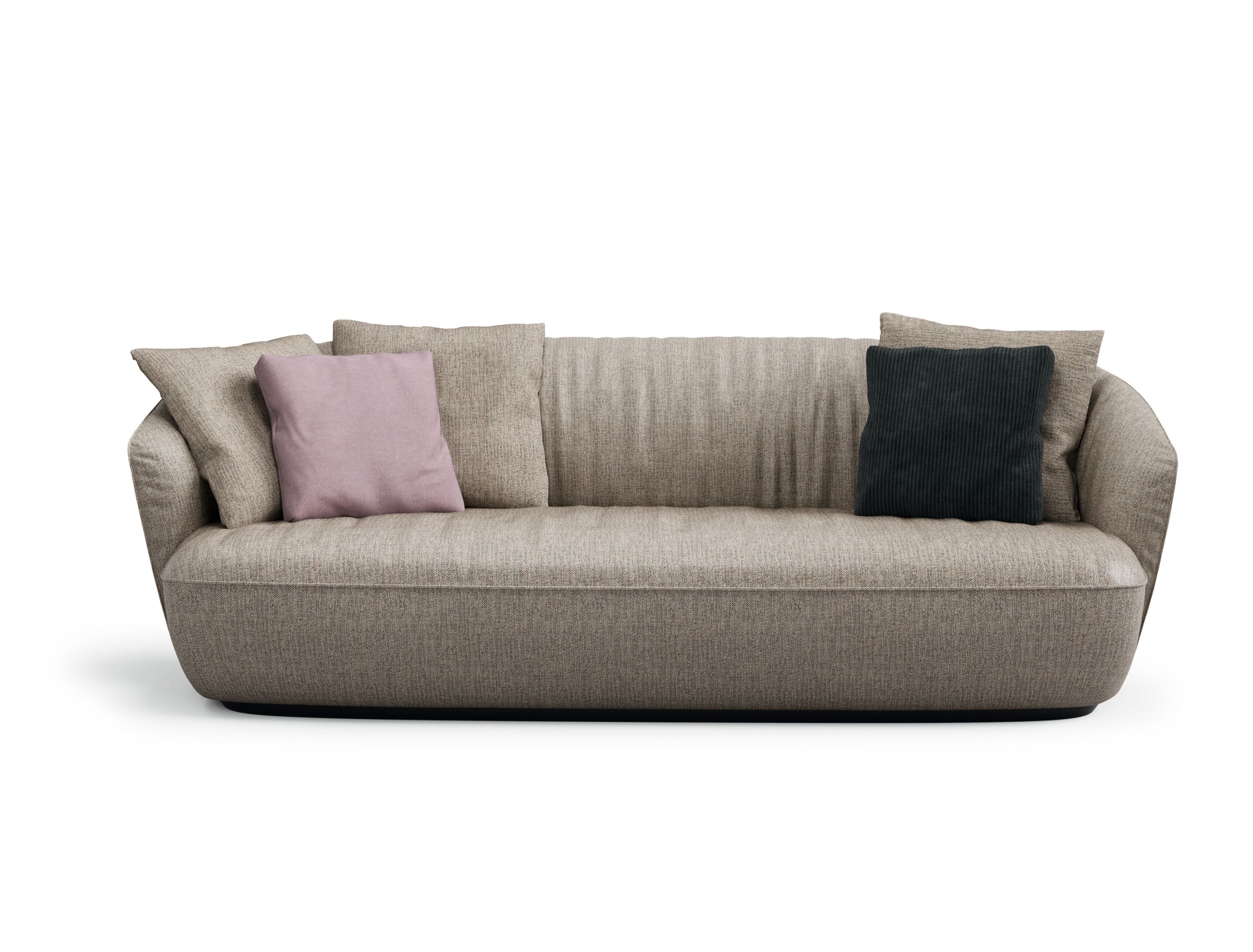 Ishino Sofa von Walter Knoll, modernes Design Sofa in Beige mit Zierkissen.