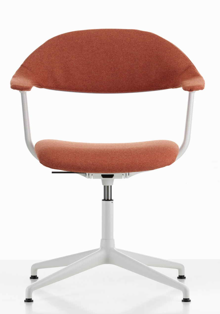 Mynt Bürodrehstuhl von Vitra mit orangefarbenem Sitz und Rückenlehne, weißem Gestell und Armlehnen.