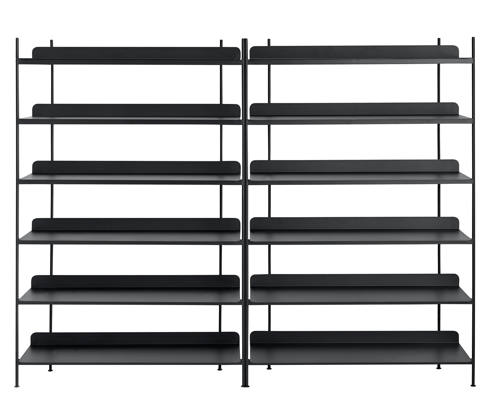 Schwarzes Muuto Compile Regalsystem mit mehreren Ebenen und minimalistischem Design für moderne Wohnräume.