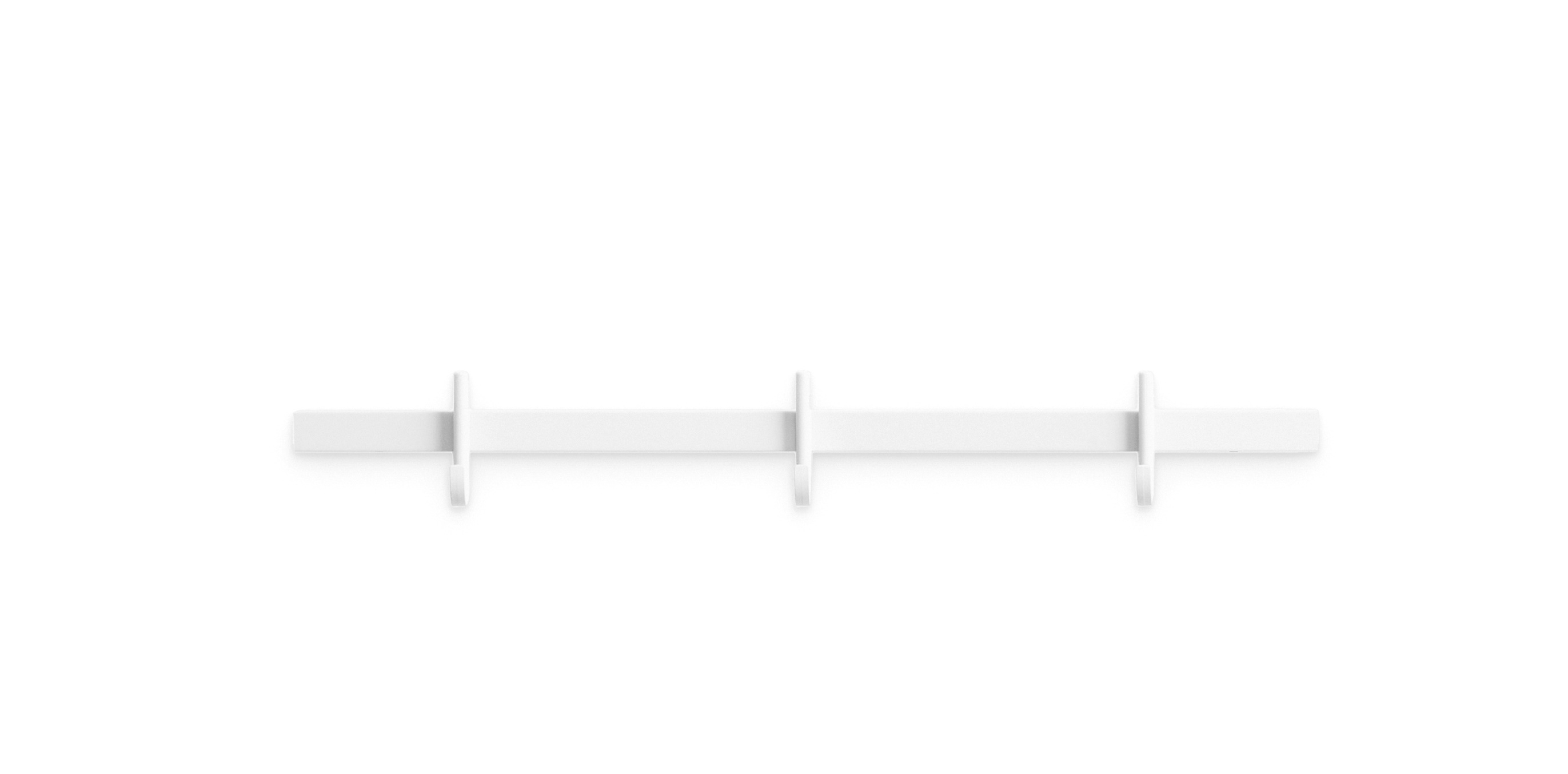 Weiße Relief Hakenleiste von String Furniture, 41cm breit, mit drei Haken. Garderobenlösung für Flur und Diele.