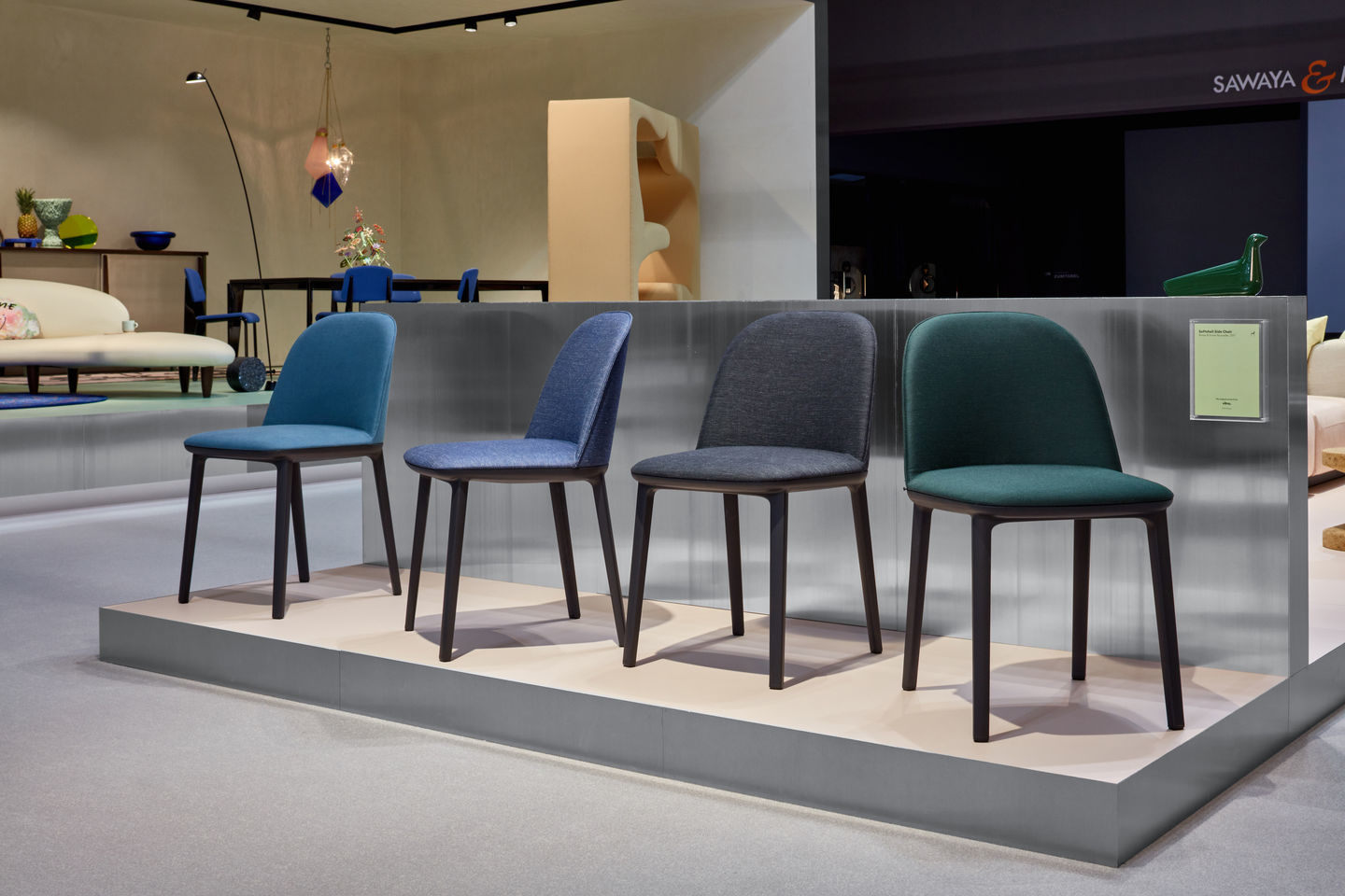 Vitra Softshell Side Chair Stühle in verschiedenen Farben, modernes Design für Esszimmer und Büro.