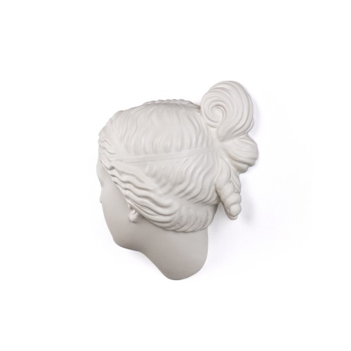 Weiße Nymphenkopf-Skulptur von Seletti Memorabilia Mvsevm, Wanddeko im klassischen Stil.