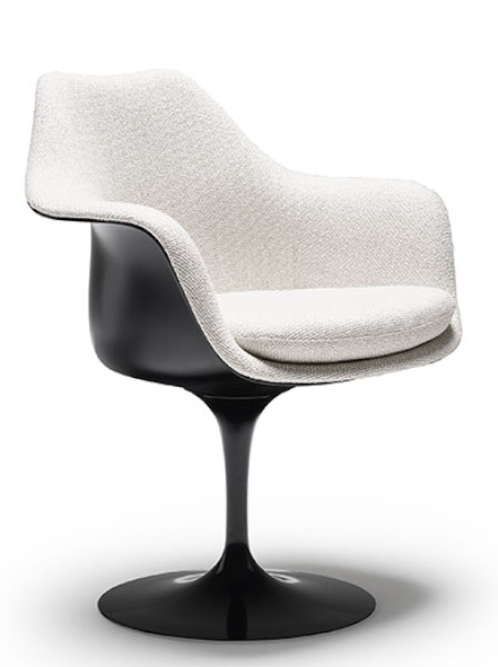 Tulip Armchair von Knoll International, drehbar, mit weißem Stoffbezug und schwarzem Fuß.