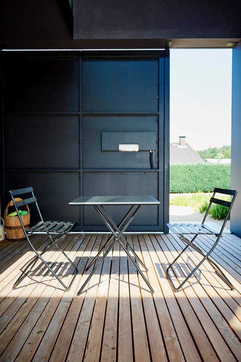 Fiam Spring Klappstuhl von Jan Kurtz in Salbei, Outdoor-Möbel für Garten und Balkon.