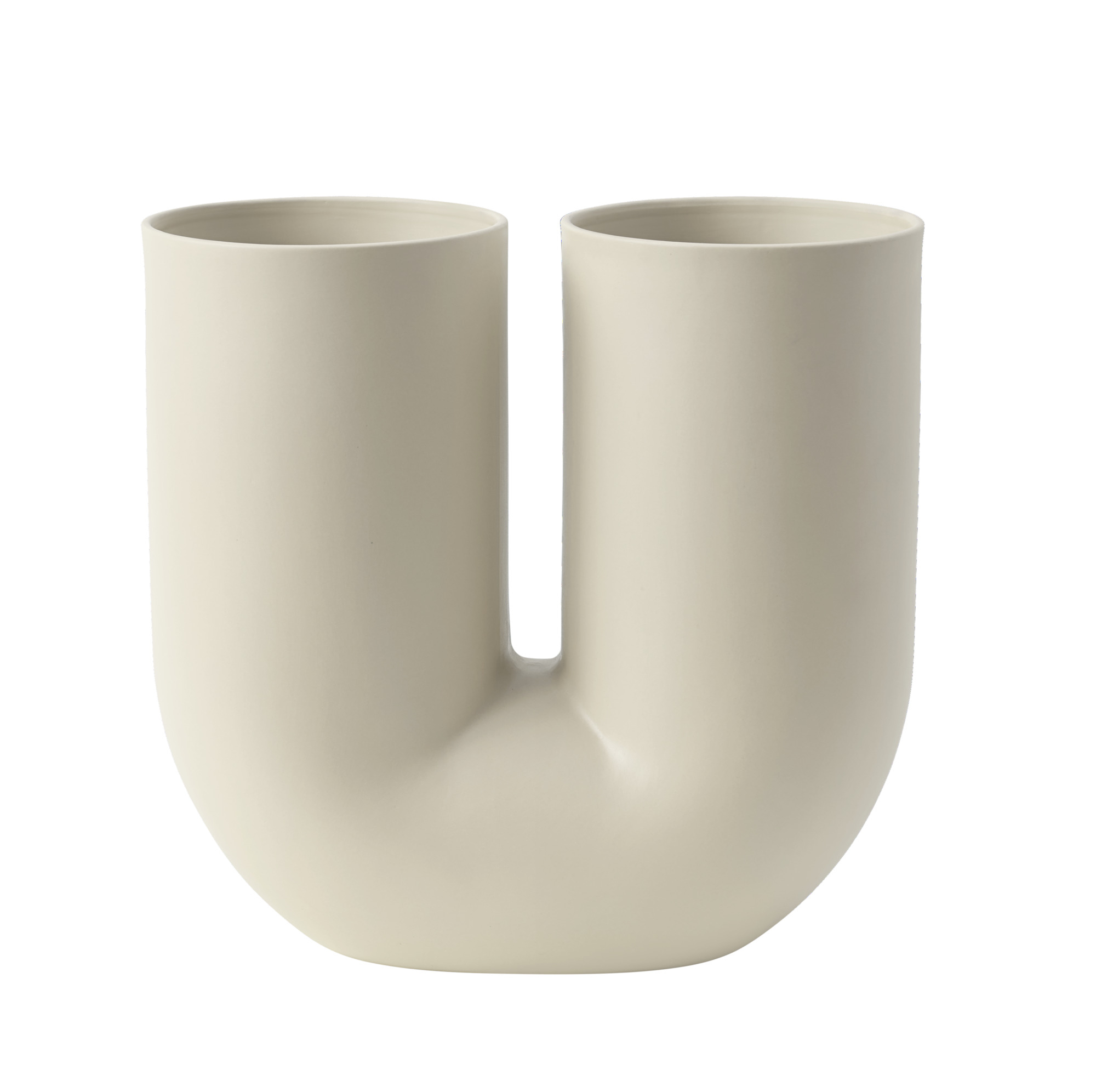 Kink Vase Sand von Muuto, eine moderne, sandfarbene Blumenvase mit zwei Öffnungen.