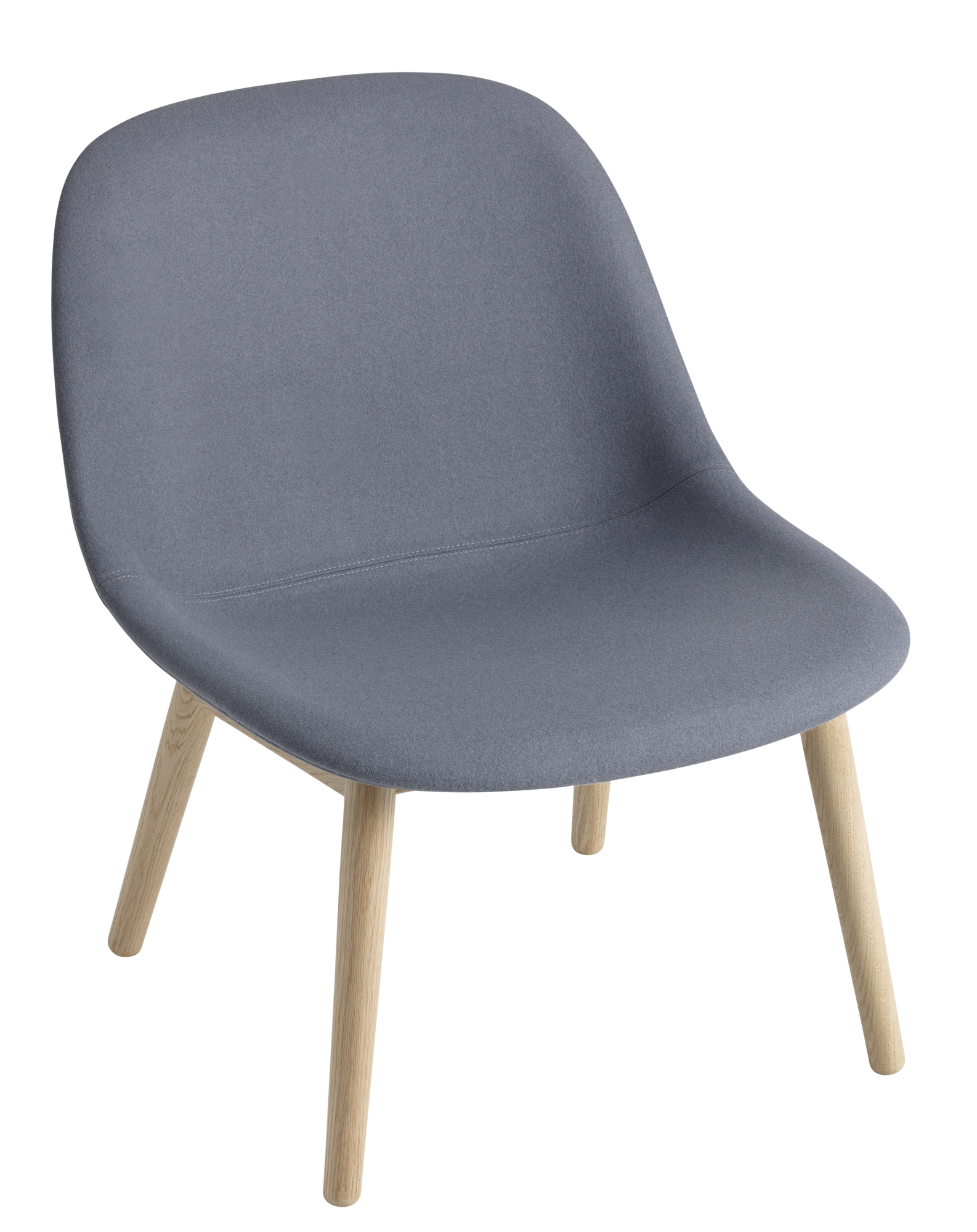 Grauer Fiber Lounge Chair von Muuto mit Holzgestell, moderner Sessel für Wohnzimmer und Büro.