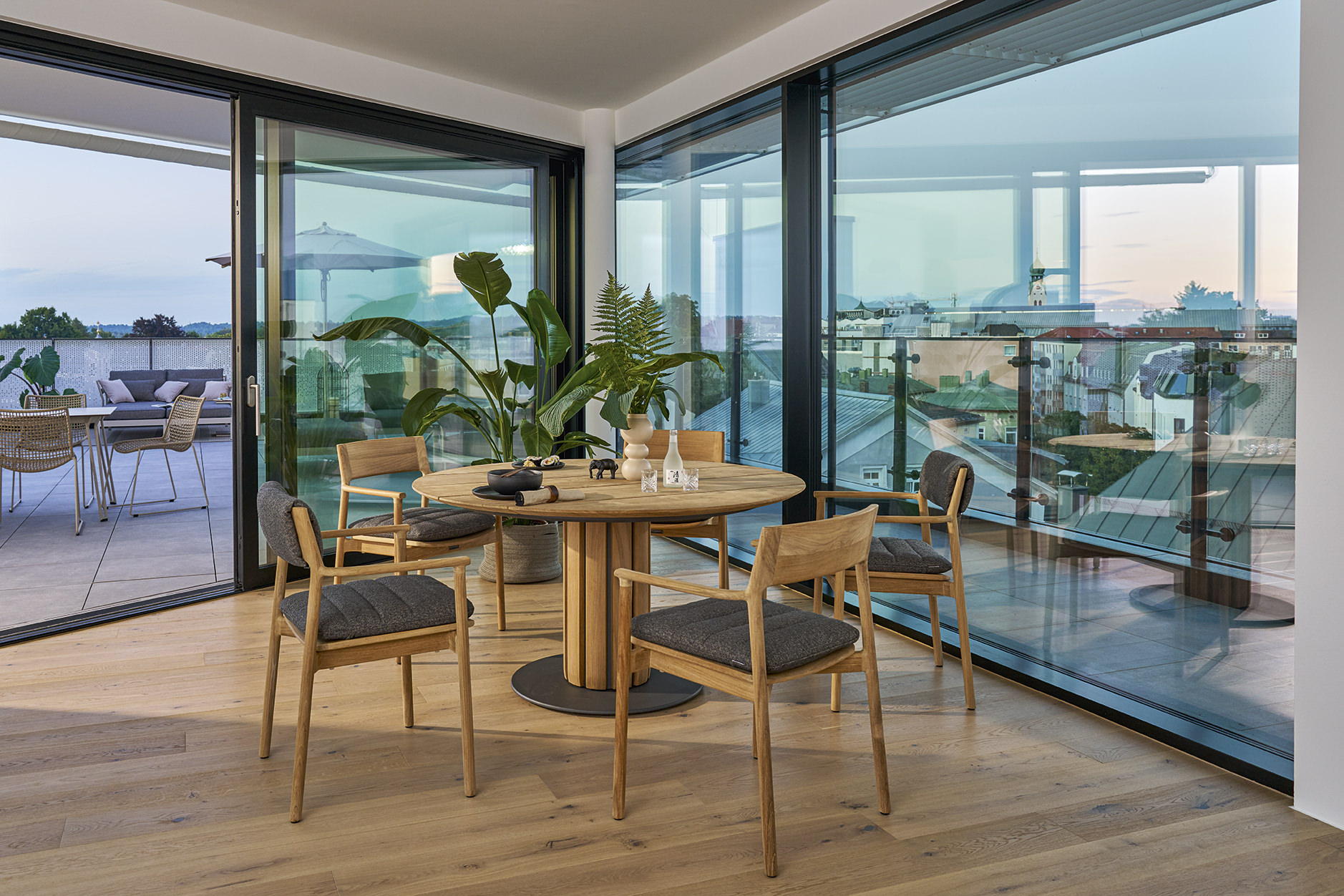 Teva ronde tafel / eettafel Weishäupl