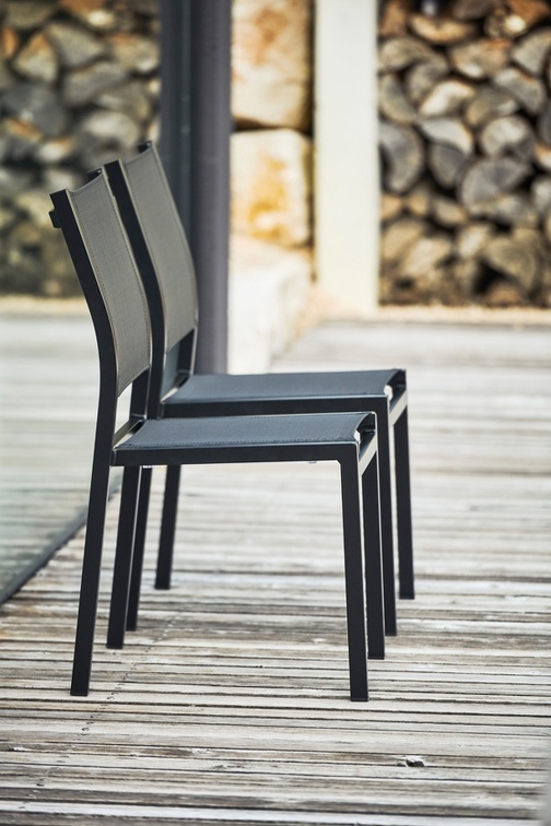 Fiam Aria Outdoor stapelstoel van Jan Kurtz