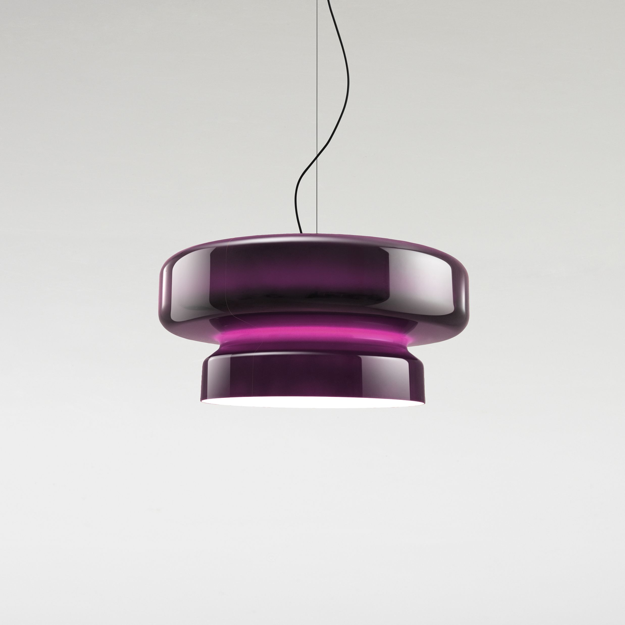 Bohemia Pendelleuchte von Marset in Violett: Moderne Hängelampe aus Glas für Wohnzimmer und Esszimmer.