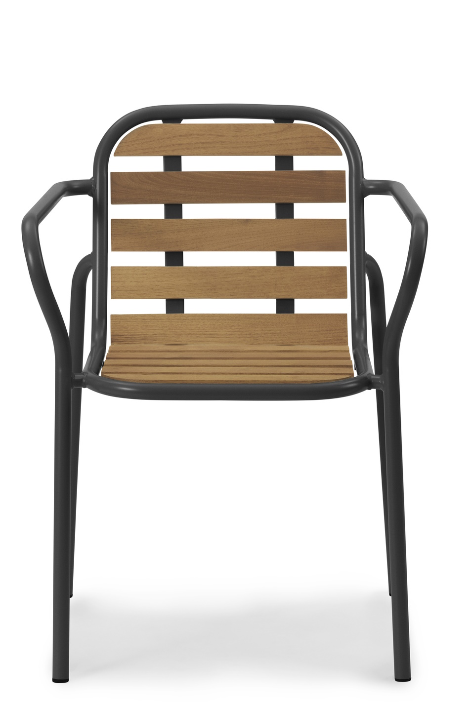 Vorderansicht des Vig Armchair Wood Armlehnstuhls von Normann Copenhagen, ideal für den Außenbereich.