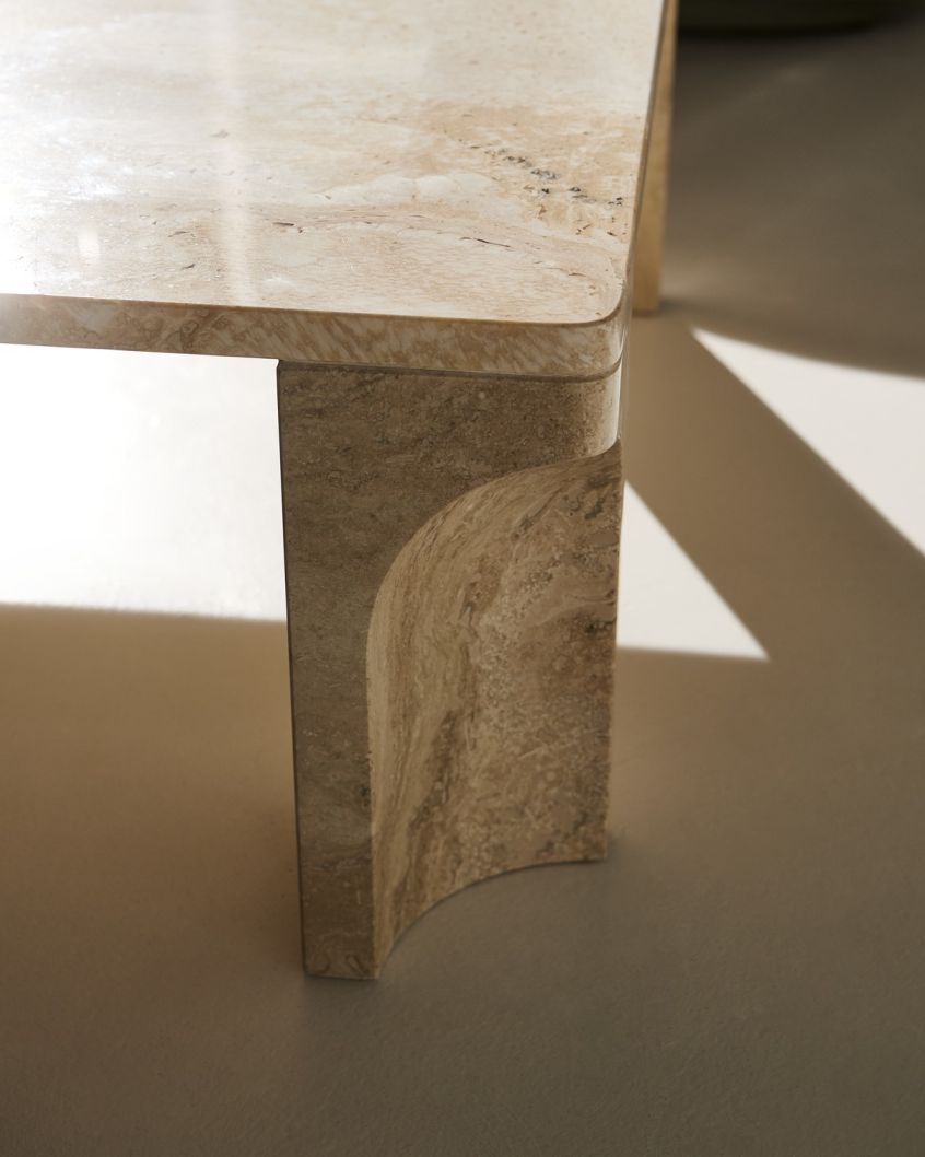Doric salontafel, vierkant, wit travertijn, Gubi