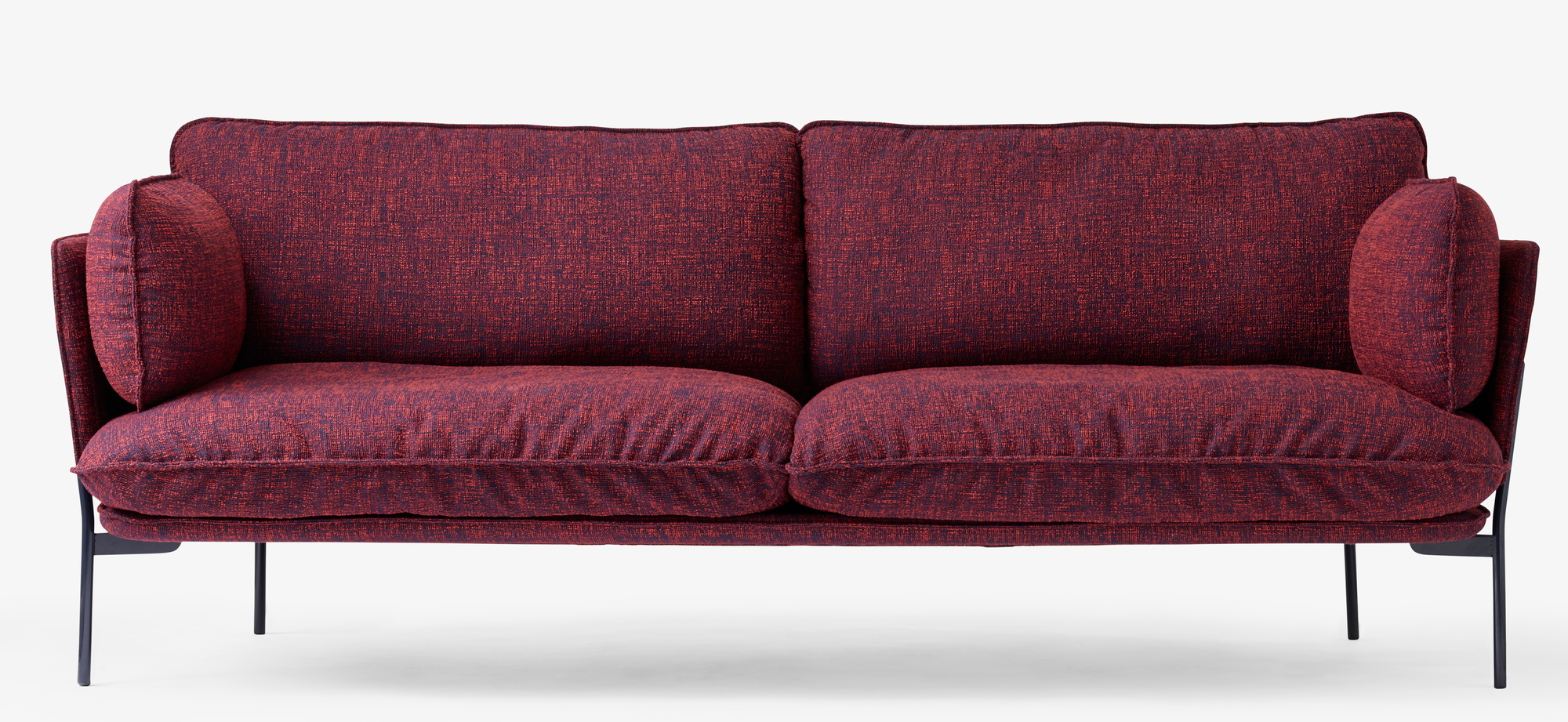Rotes Cloud Sofa von AndTradition: Moderner 3-Sitzer mit bequemen Kissen und filigranem Gestell.