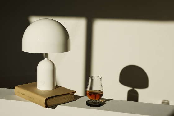 Bell draagbare LED-tafellamp / acculamp / tafellamp van Tom Dixon