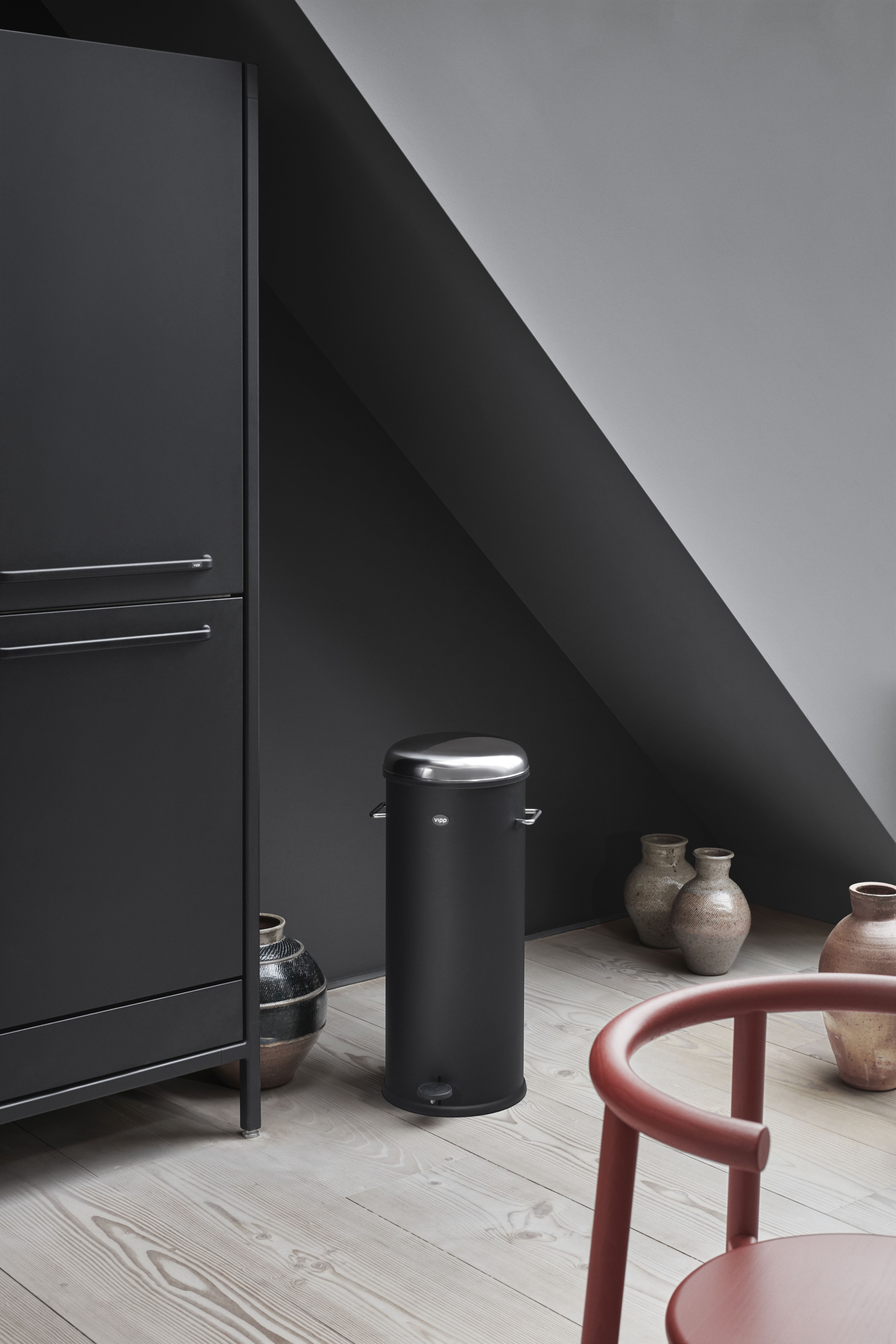 VIPP17 / VIPP 17 pedaalemmer 30 l zwart Vipp