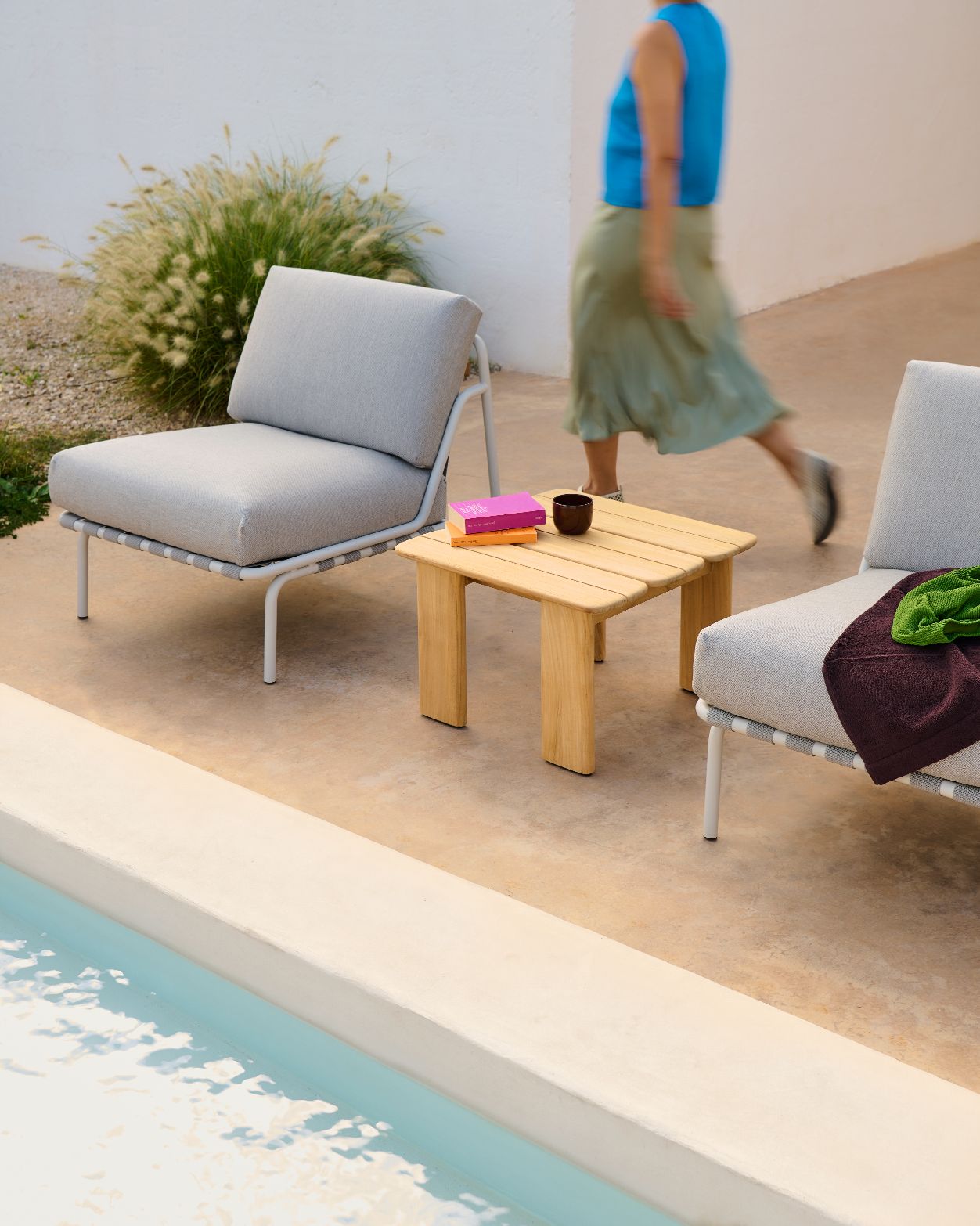 Assemble salontafel 55x55 cm teakhout voor buiten Muuto 