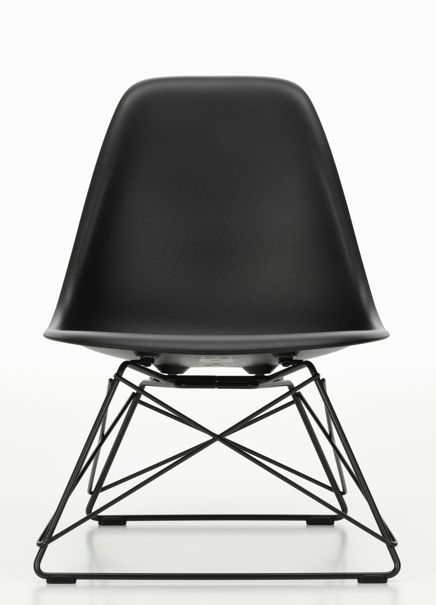 Schwarzer Eames Plastic Side Chair LSR Stuhl von Vitra mit verchromtem Drahtgestell, Frontansicht.
