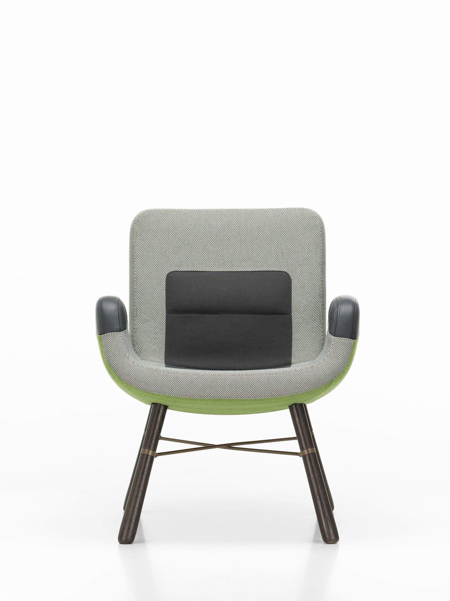 Frontansicht des Vitra East River Chair Sessels mit grüner und grauer Polsterung auf dunklem Holzgestell.