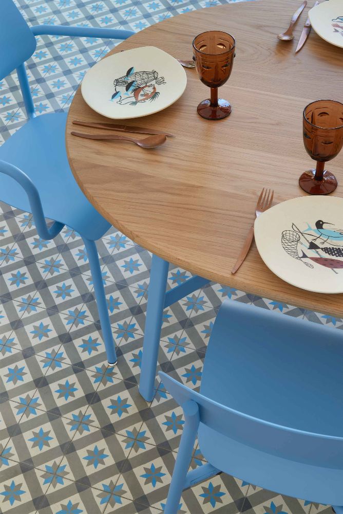 SO’O eettafel van eikenhout 220 × 95 cm (ovaal) voor binnen Fermob