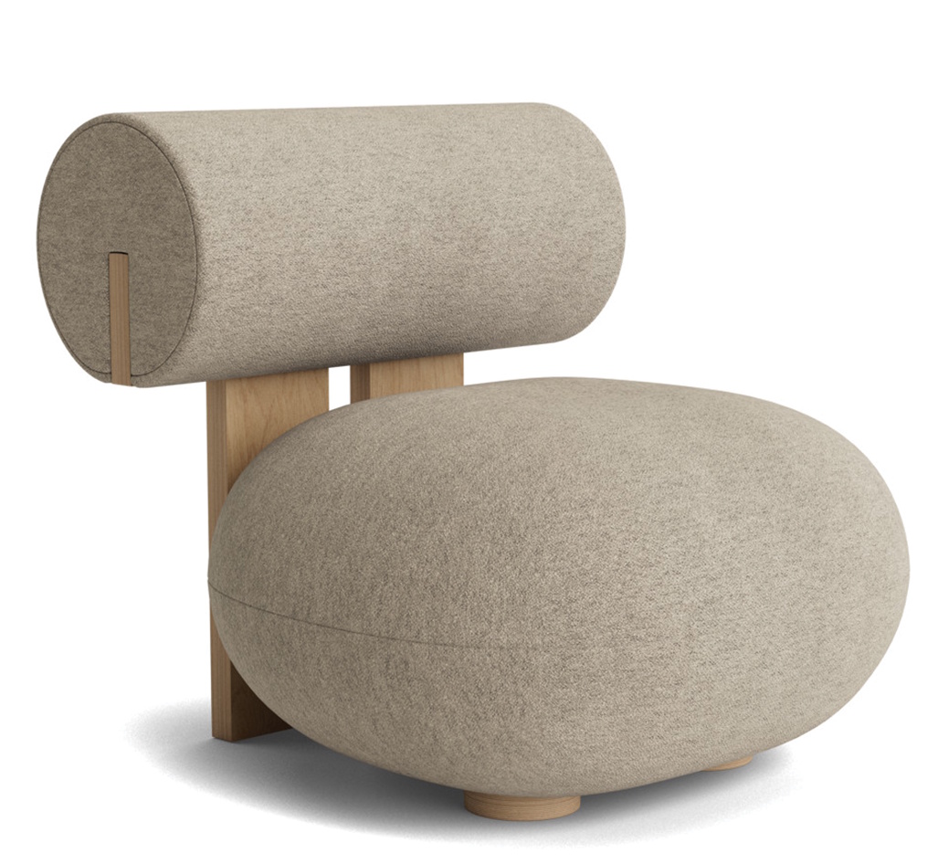Beiger Hippo Lounge Chair Sessel von NORR11 mit runder Sitzfläche und zylinderförmiger Rückenlehne.