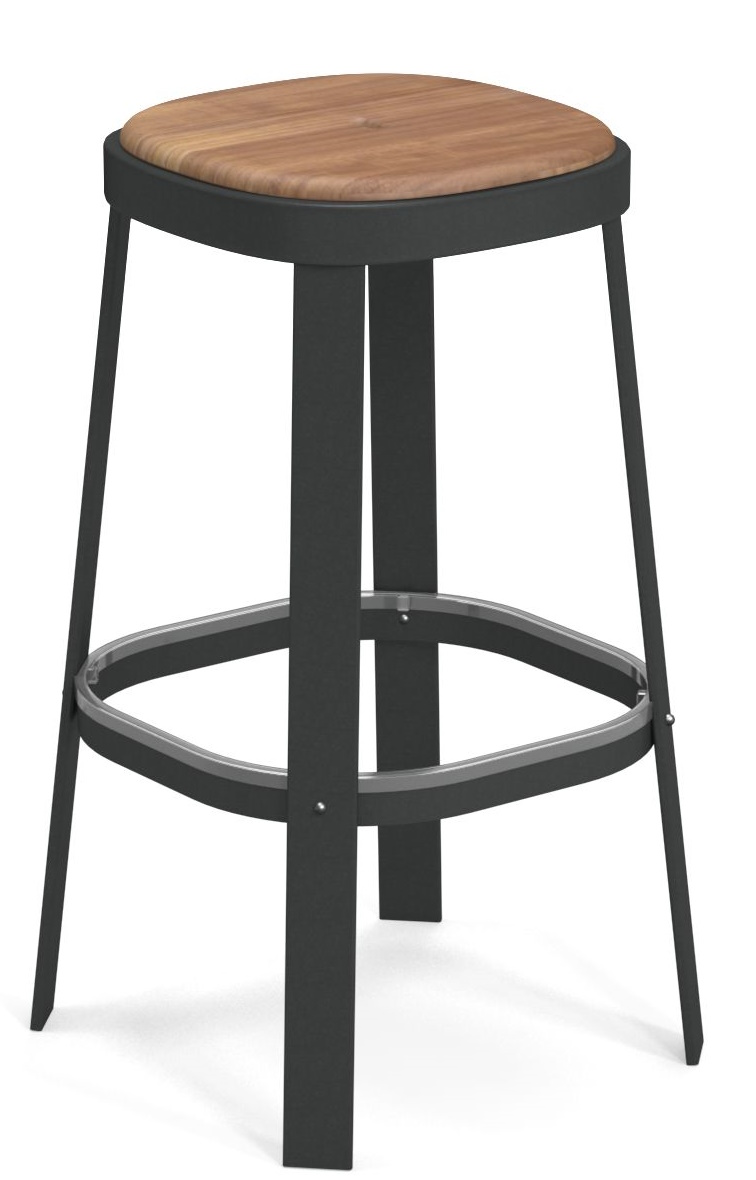 Thor Barstool Barhocker Outdoor Emu mit Holz Sitzfläche und schwarzem Metallgestell für den Garten.