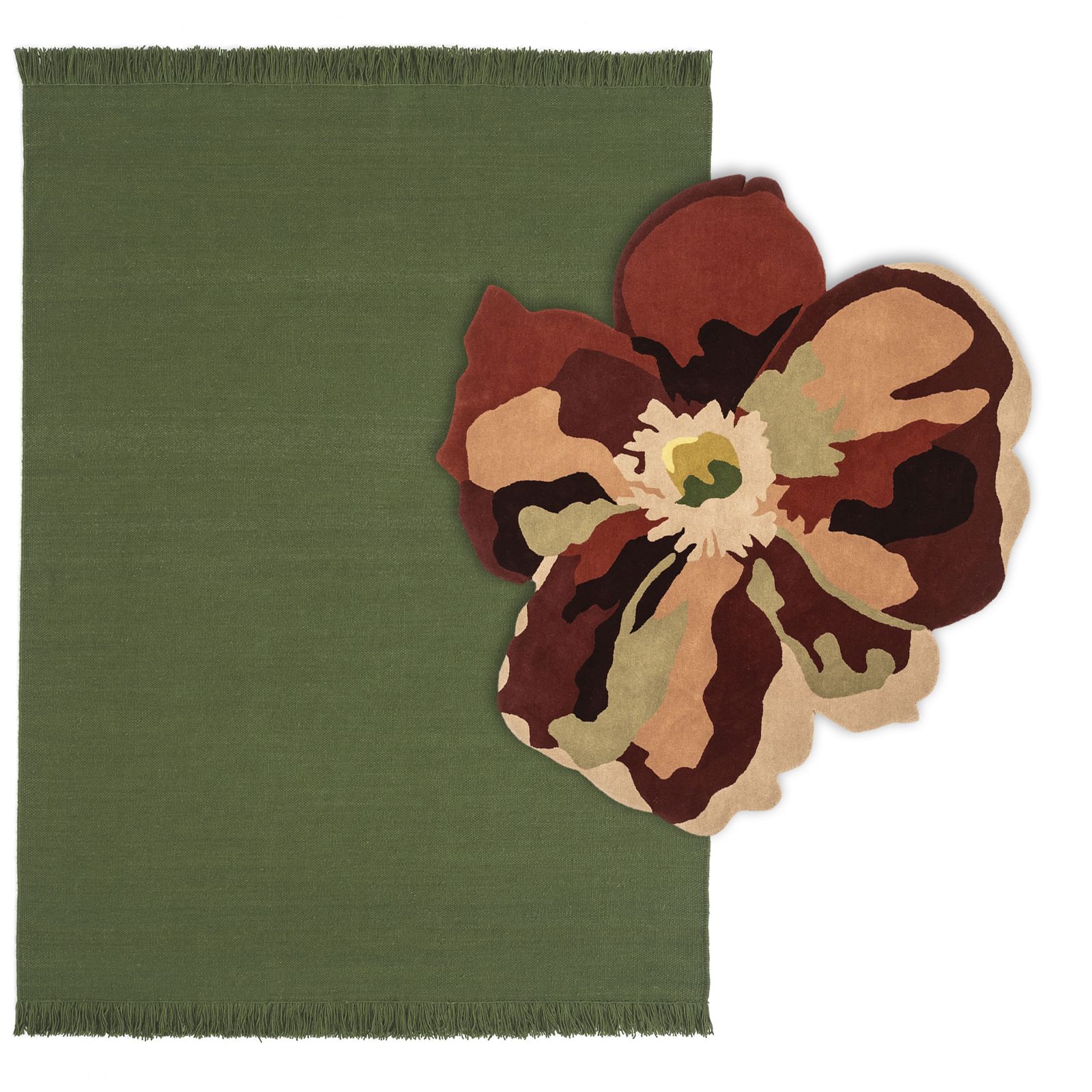 Nanimarquina Flora Bloom Teppich, 170x150 cm, grüner Wollteppich mit großer, bunter Blumenapplikation.