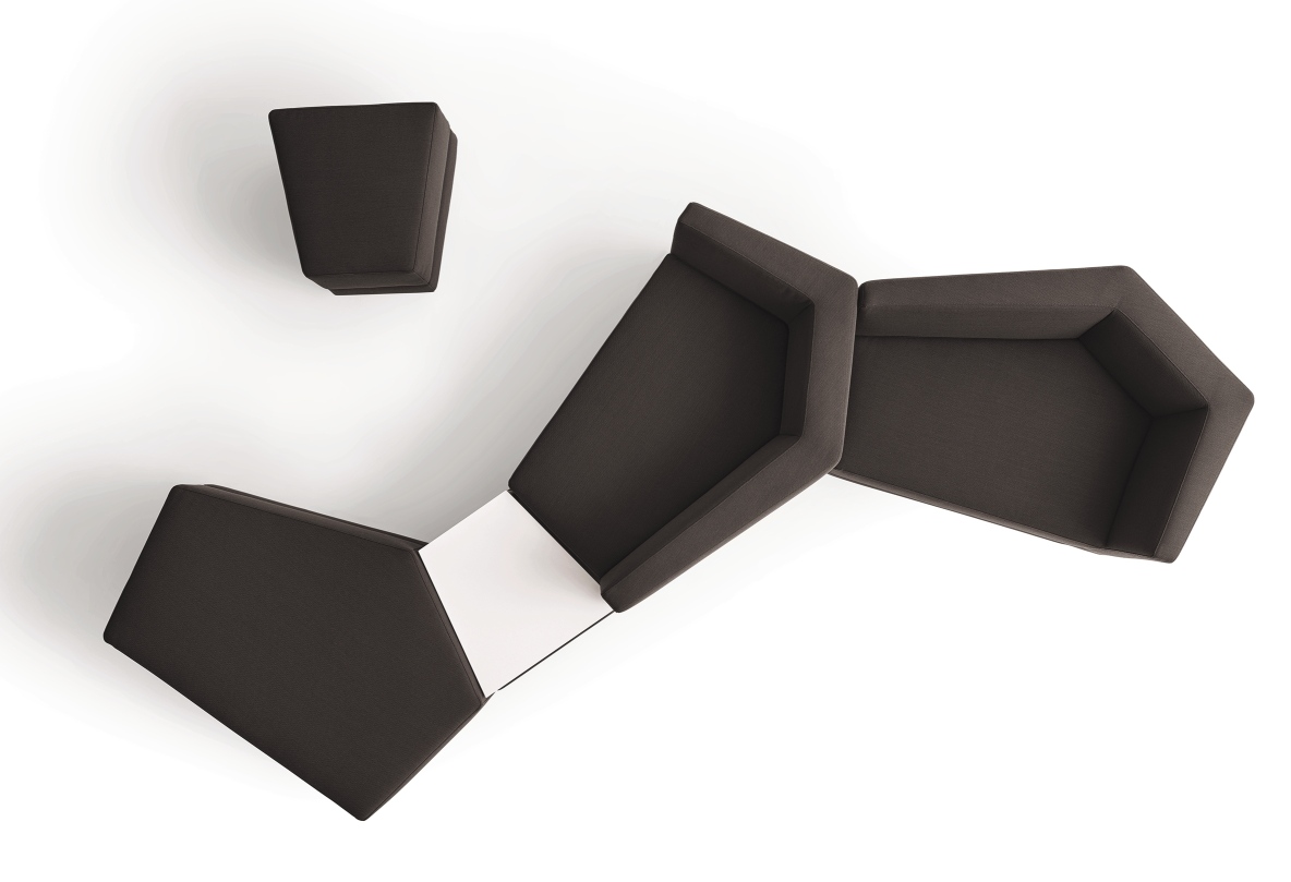 Draufsicht auf ein modulares, dunkelgraues Scope Sofa Sitzelement von Cor mit niedriger Rückenlehne.