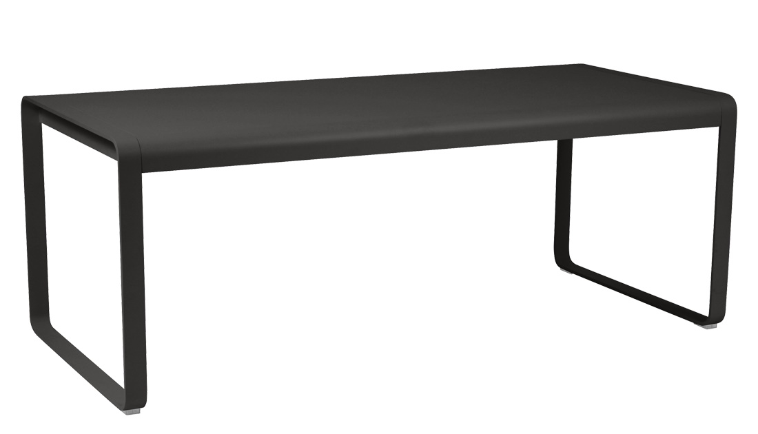 Bellevie Gartentisch von Fermob in Anthrazit: Moderner Outdoor Tisch mit minimalistischem Design für Garten und Terrasse.