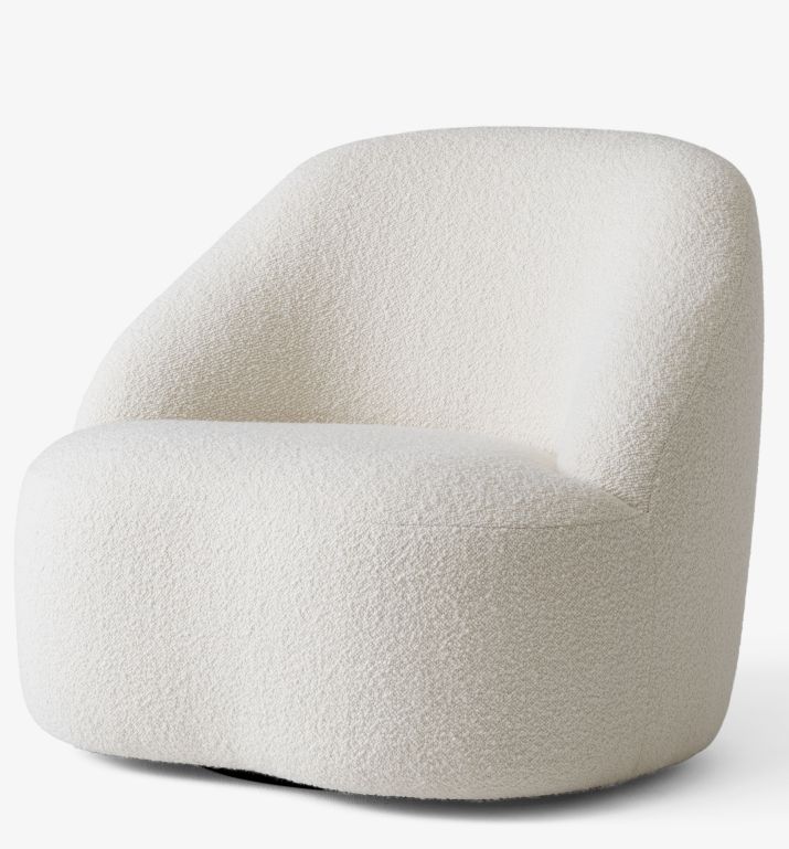 AndTradition Margas Sessel LC2 in Weiß mit Bouclé-Bezug, moderner Loungesessel für Wohnzimmer und Büro.