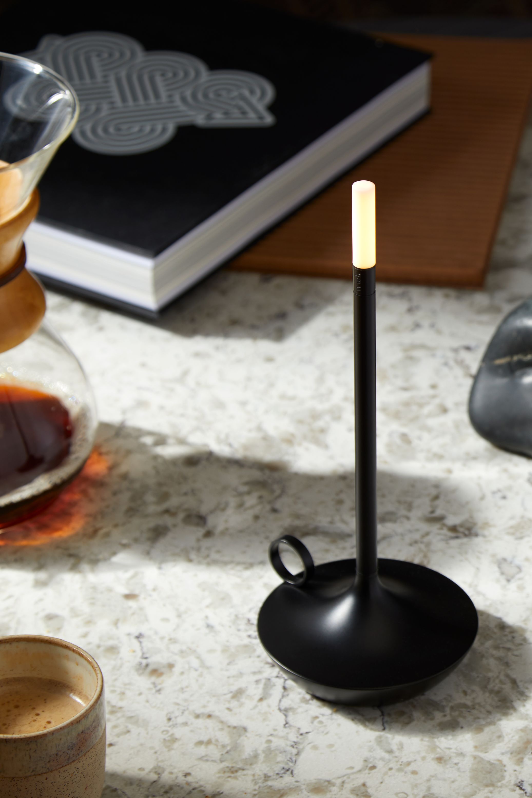 Wick draagbare acculamp / tafellamp met USB, zwart Graypants