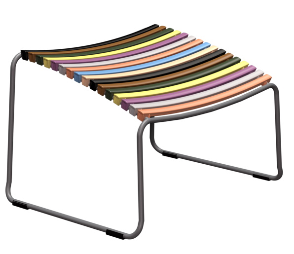Click Footrest Fußhocker von Houe, Outdoor-Hocker mit farbenfrohen Kunststofflamellen und grauem Metallgestell.