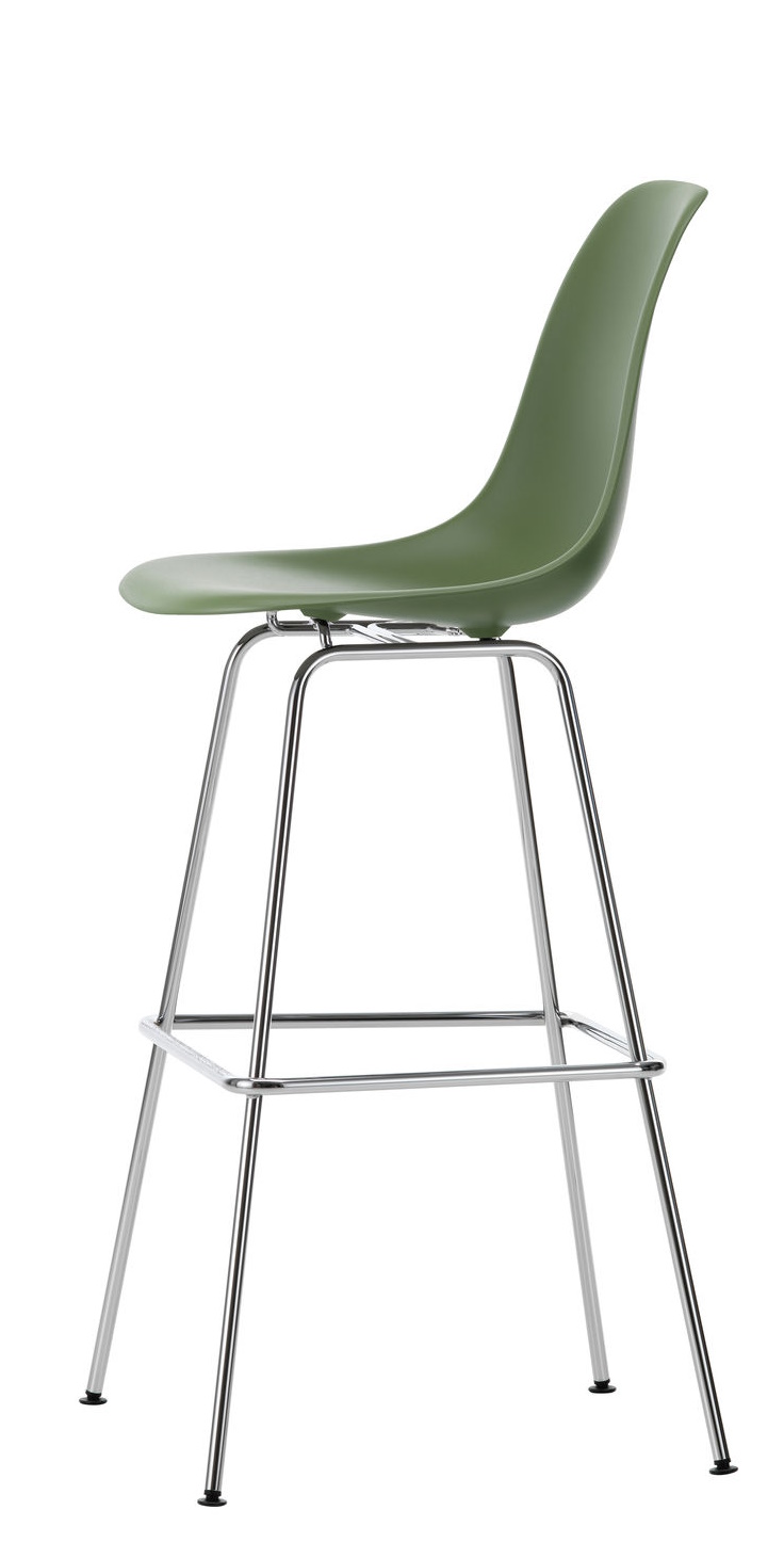 Vitra Eames Plastic Bar Stool in Olivgrün mit verchromtem Gestell, moderner Barhocker für Küche oder Bar.