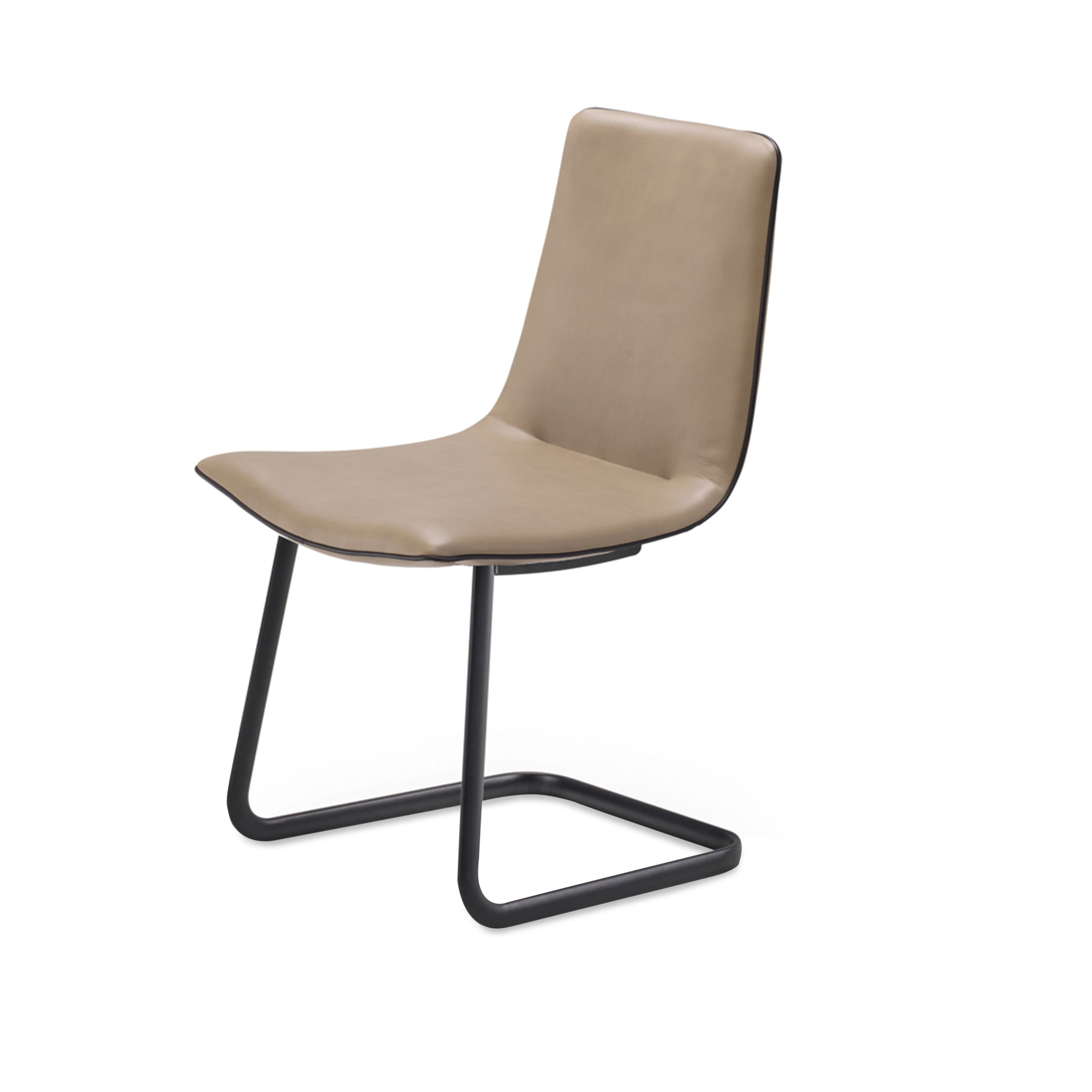 Amelie Stuhl von Freifrau Manufaktur, beige Lederoptik mit schwarzem Metallgestell, moderner Esszimmerstuhl.