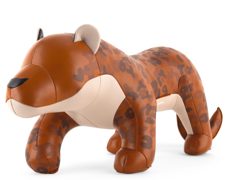 Türstopper in Form eines liegenden Leoparden, braun-beige mit dunklen Flecken, Zuny Design.