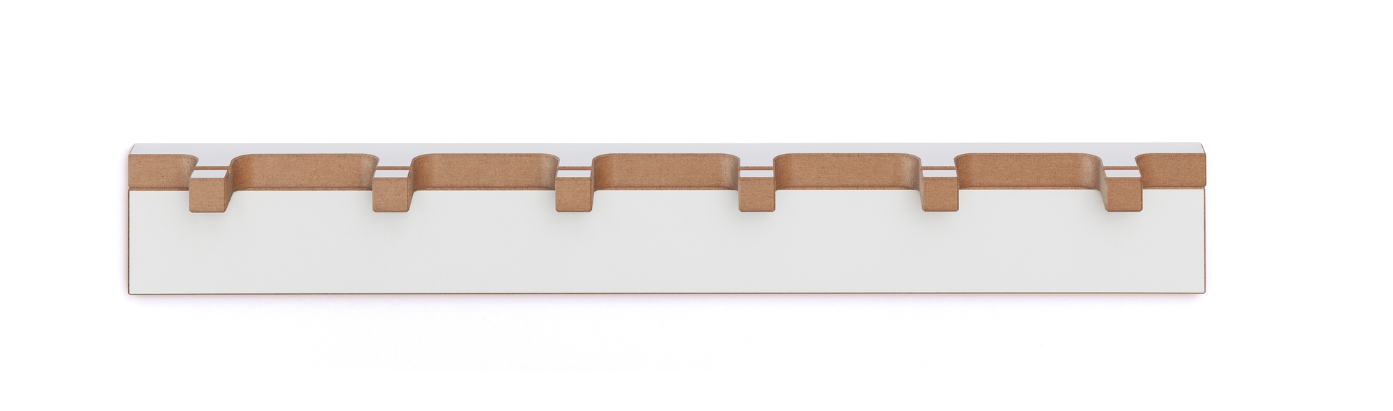 Weiße Tojo Grad Garderobe mit fünf Haken aus Holz, ideal für Flur und Diele.