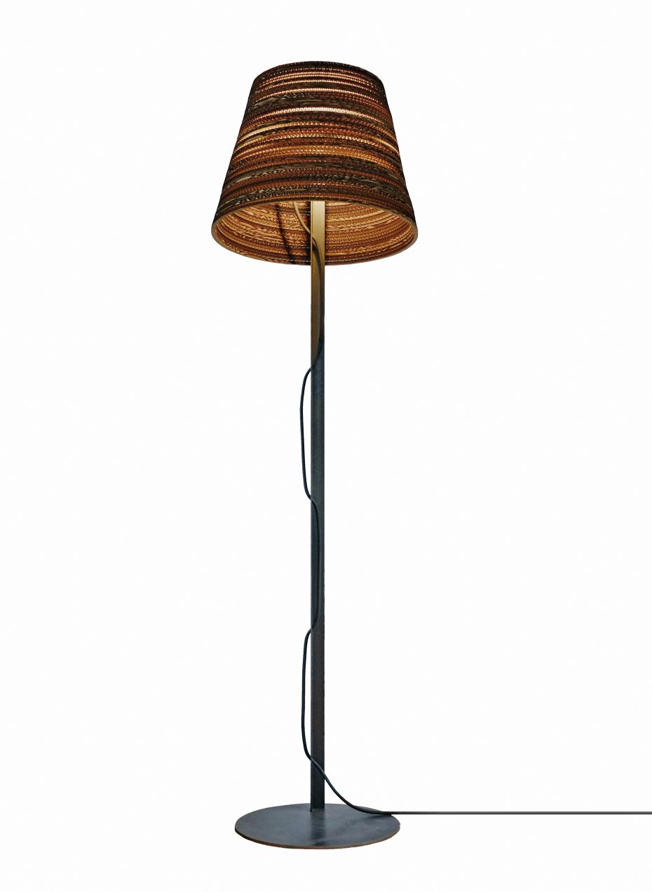 Tilt Stehleuchte von Graypants, Lampenschirm aus recyceltem Karton, modernes Design für Wohnzimmer und Schlafzimmer.