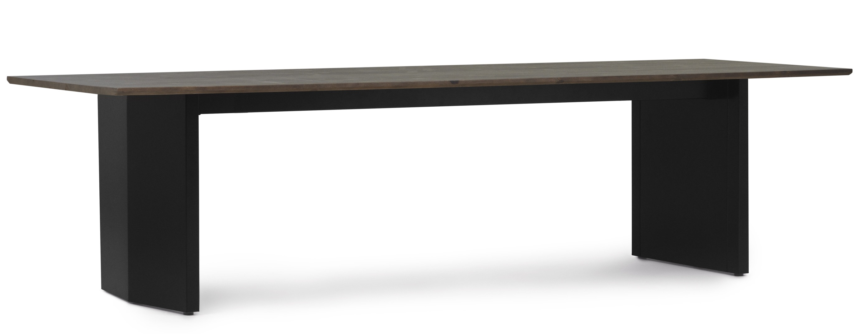Normann Copenhagen Panel Tisch, Esstisch mit Holzplatte und schwarzem Untergestell, modernes Design.