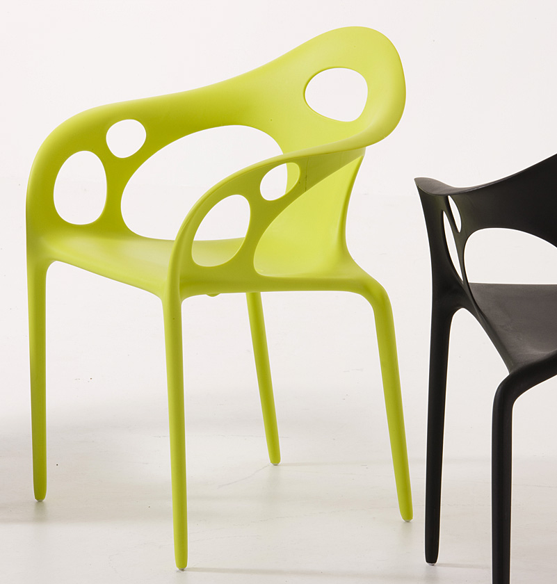 Grüner Supernatural Sessel von Moroso mit Armlehnen und runden Aussparungen, moderner Design Stuhl.