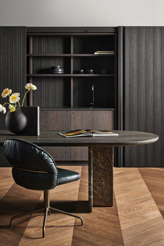 BC17 T-Rox ovale eettafel Janua 